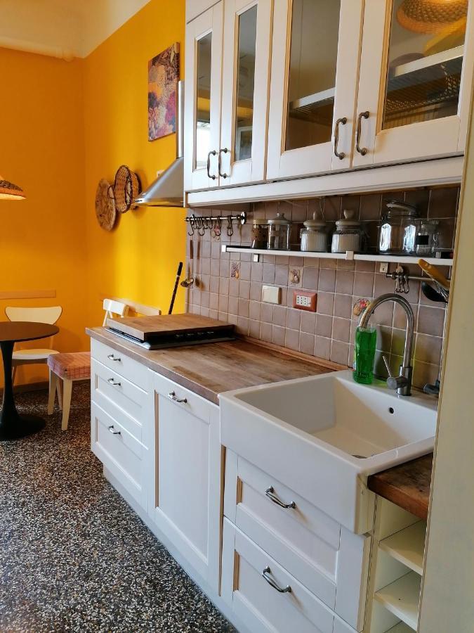 La Volpe Gialla Savona Esterno foto