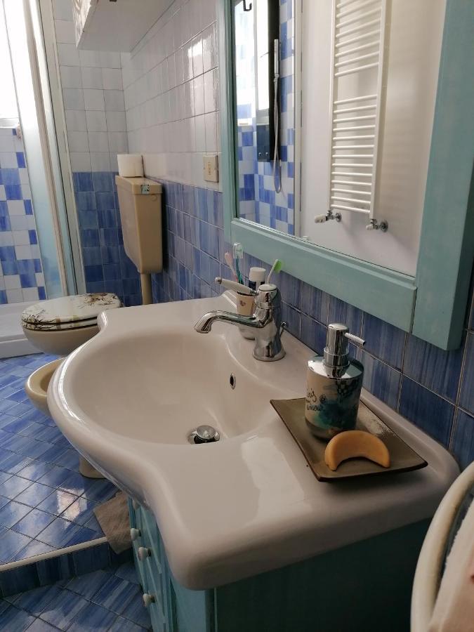 La Volpe Gialla Savona Esterno foto